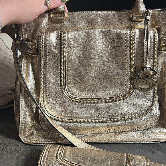Michael Kors Golden Metallic Leather Naomi Flap Shoulder Bag & Wallet SET - Picture 1 of 9